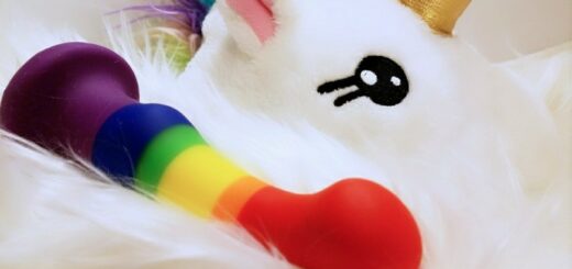 Blush Novelties Avant Pride P1 Freedom Review: rainbow striped dildo 8