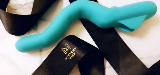 MysteryVibe Crescendo Bluetooth Customizable Vibrator Review 7