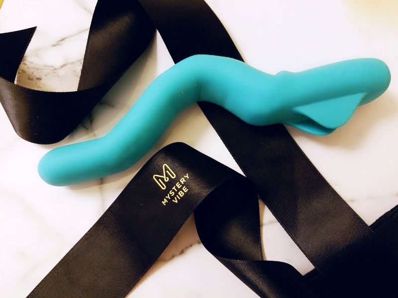 The MysteryVibe Crescendo is a vibrator with 6 joints that can bend to form whatever degree of curvature you want