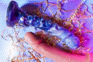 Uberrime Night King long ribbed fantasy dildo review