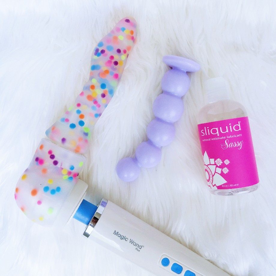 Luzarte Jollet Hitachi Magic Wand attachment and Bubble silicone anal beads