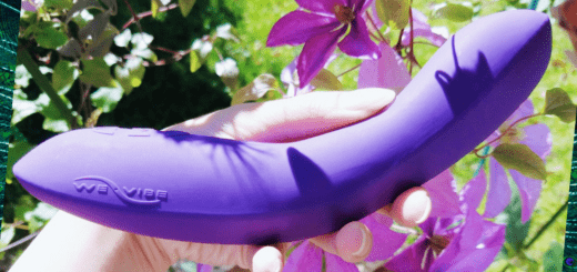 We-Vibe Rave Review: a rumbly G-spot & A-spot vibrator! 4