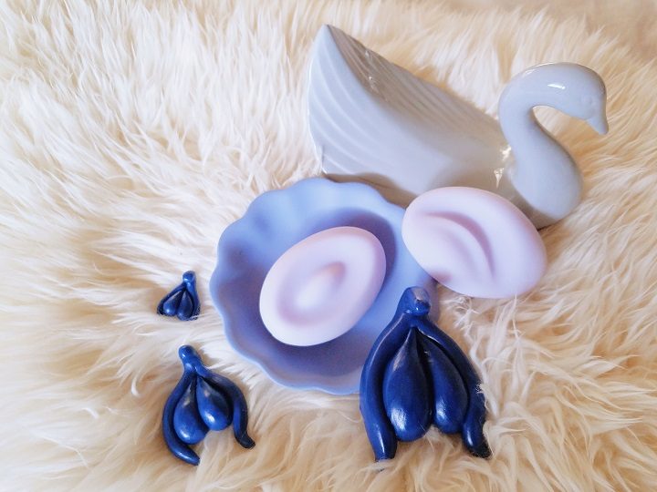 Review: Pelle Whim squishy vulva grinding toy 1