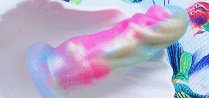 Pris Toys Basilisk review: dual-density dildo with soda can width