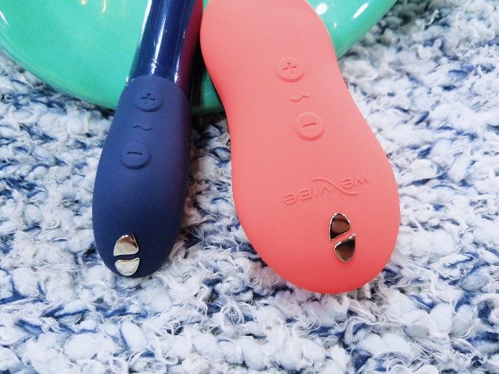 We-Vibe Touch X and Tango X control panel and magnetic charging contact
