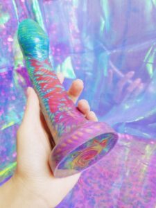 Uberrime Astra Large review: tapered 7" A-spot dildo 3