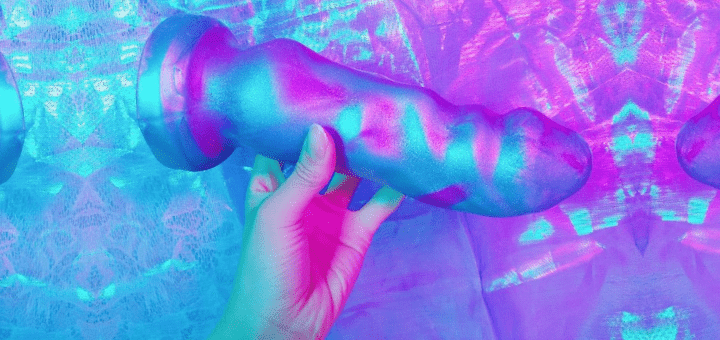 Pris Toys Sentinel review: HUGE dildo bigger than soda can