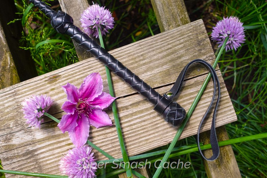 Review: Leather Riding Crop from Passion Craft Store 4