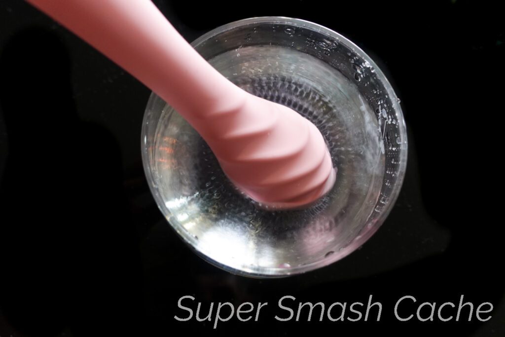 The VUSH Myth 2's vibrations make tiny ripples in water. They're quite pathetic.