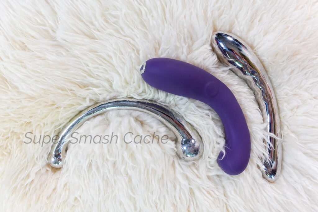 9 Breathtaking A-Spot Vibrators for Deep Penetration, Ranked! 13 Je Joue G-Kii curvature compared to njoy Pure Wand and Le Wand Arch