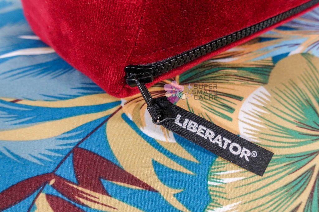 Liberator Wanda cushion cover zipper and tag