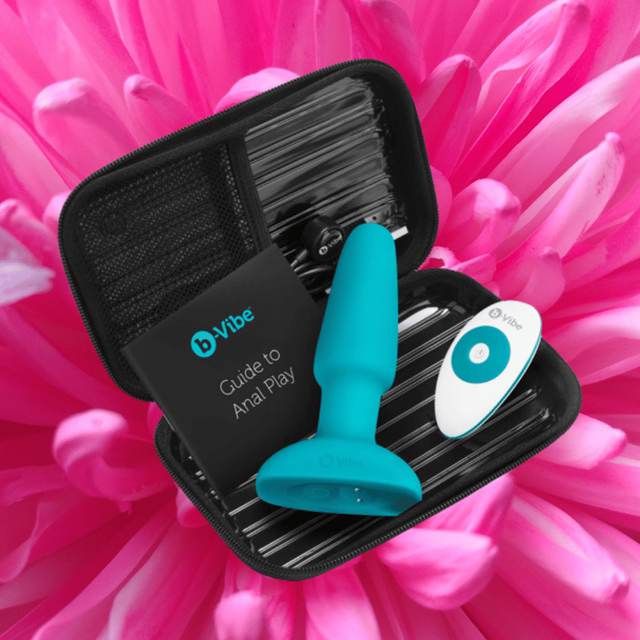 B-Vibe Rimming Plug 2 review: vibrating butt plug with spinning beads 2