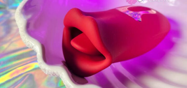 Bestvibe kissing and vibrating massager with lips