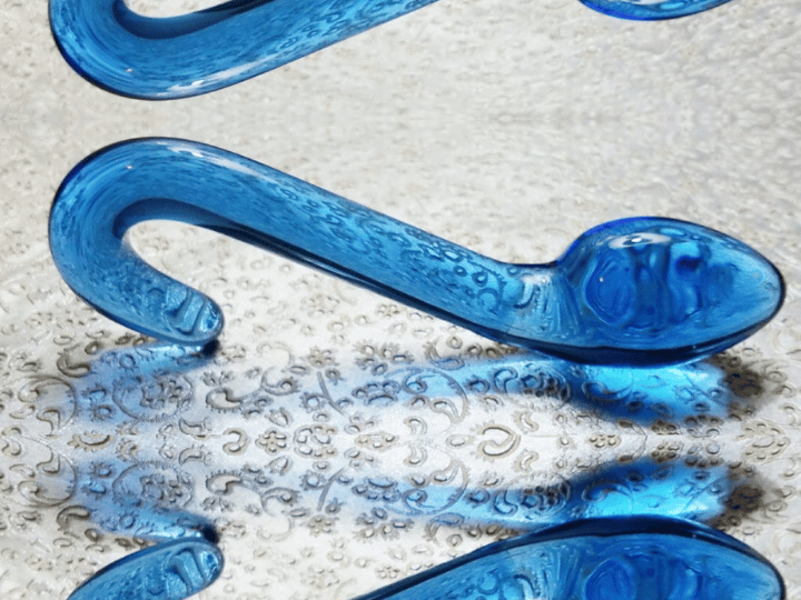 Shots Chrystalino Champ Review: Cobalt Blue Glass G-Spot Dildo 2