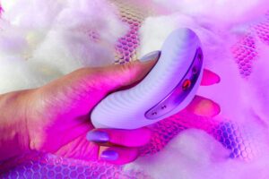 Fun Factory Laya III Review: Rumbly & Versatile AF! 8