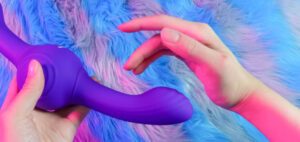 Fingers curved along Evolved Novelties Gyro Vibe to show how to finger a partner's shallow erogenous zones