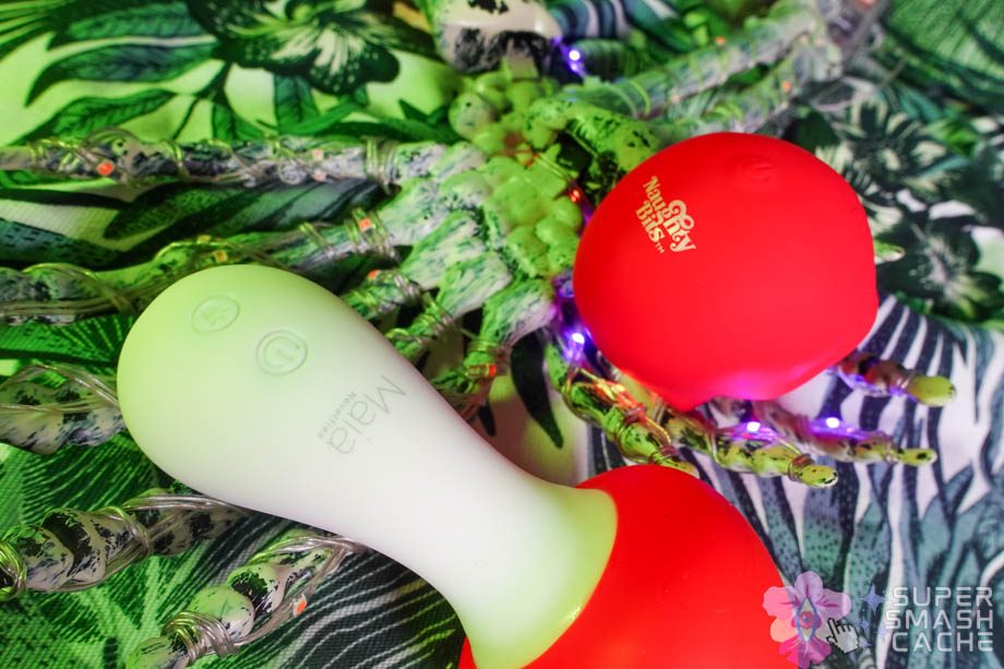 Mini-Reviews: Maia Shroomie & Naughty Bits Bone Head Skull Vibrator 5 Maia Shroomie and Naughty Bits Bone Head controls