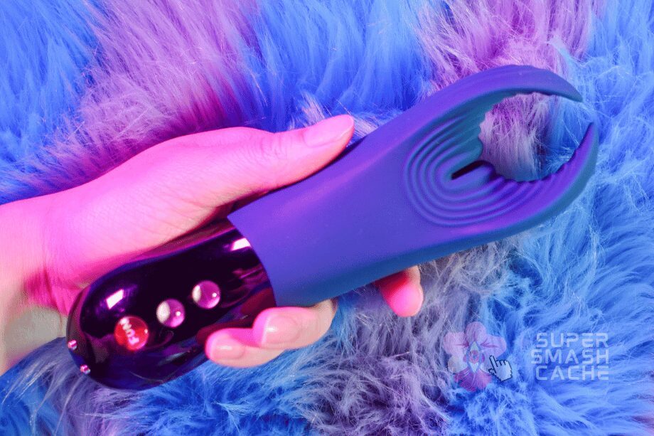3 Rumbly Blowjob Vibrators For Fantastic Fellatio: Manta, Vim & Bond Review 6 Fun Factory Manta blowjob vibrator for wrapping around the penis and stroking