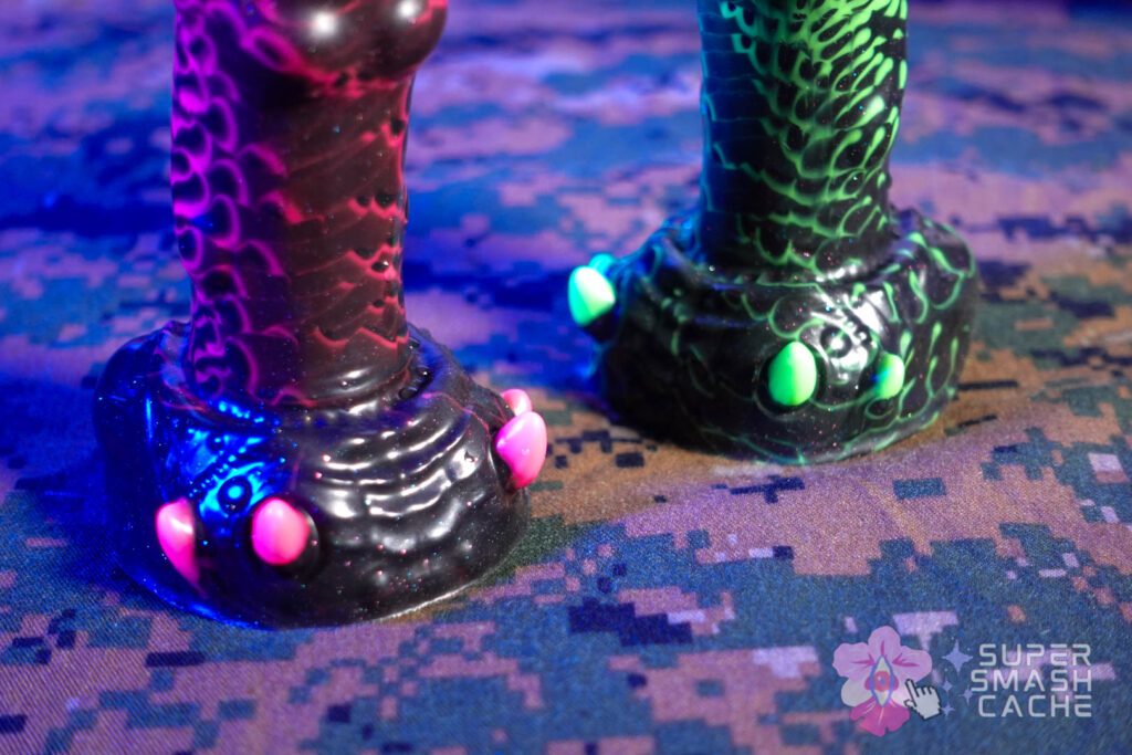 Uberrime Damn Alien spiked base accents