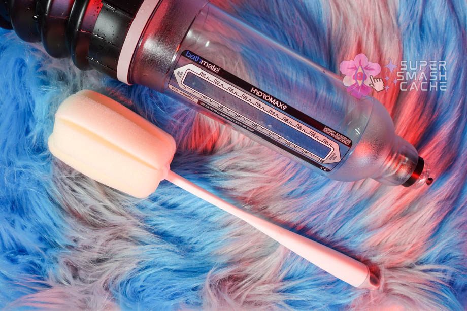 Bathmate HydroMax9 and cleaning brush