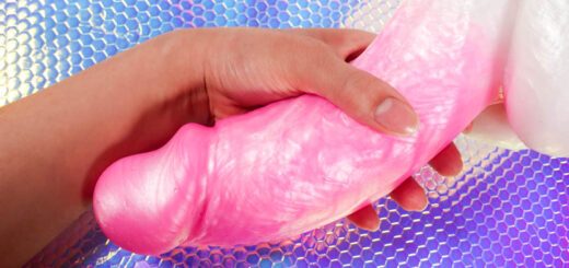 4 Commandments for Size Queens With Vaginas 7