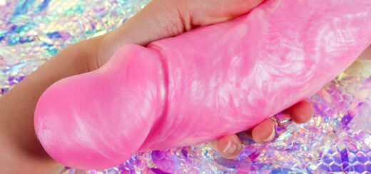 Dee's Big Daddy Dallas Review: Dildo Bigger Than Soda Can 4
