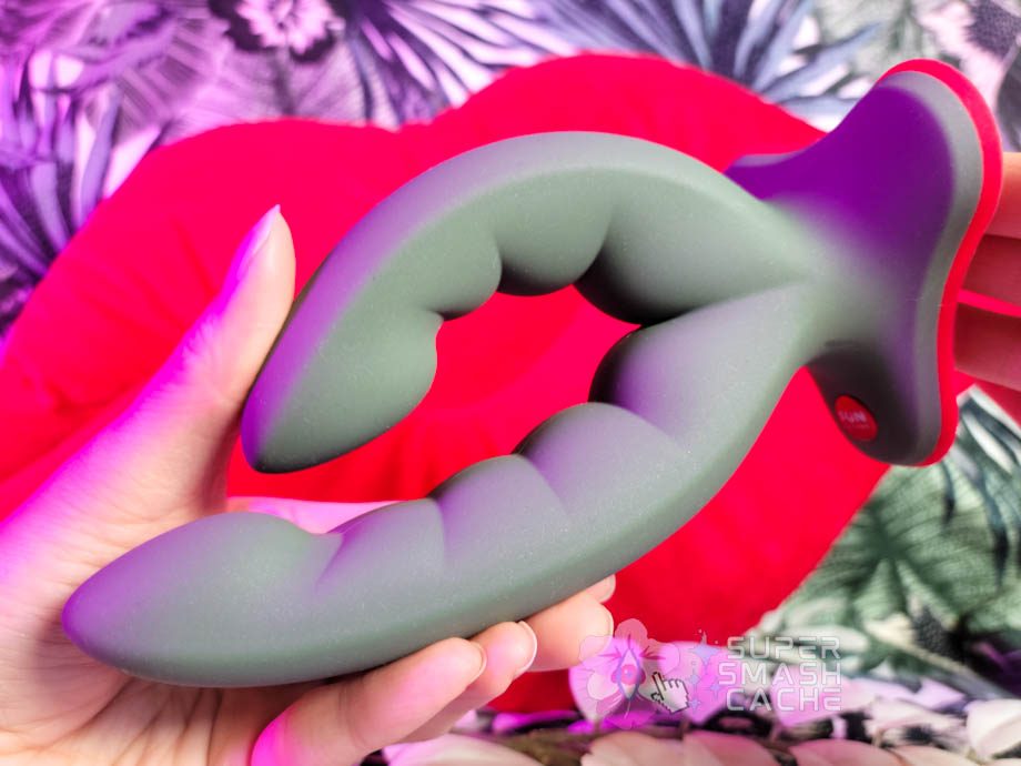 Fun Factory Ryde slender bumpy dildo with clitoral grinding portion