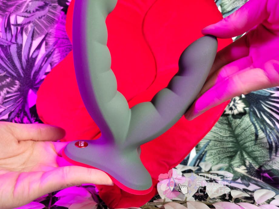 Fun Factory Has Been Spoiling My Pussy For 10+ Years 2 Fun Factory Ryde textured double dildo with two prongs.