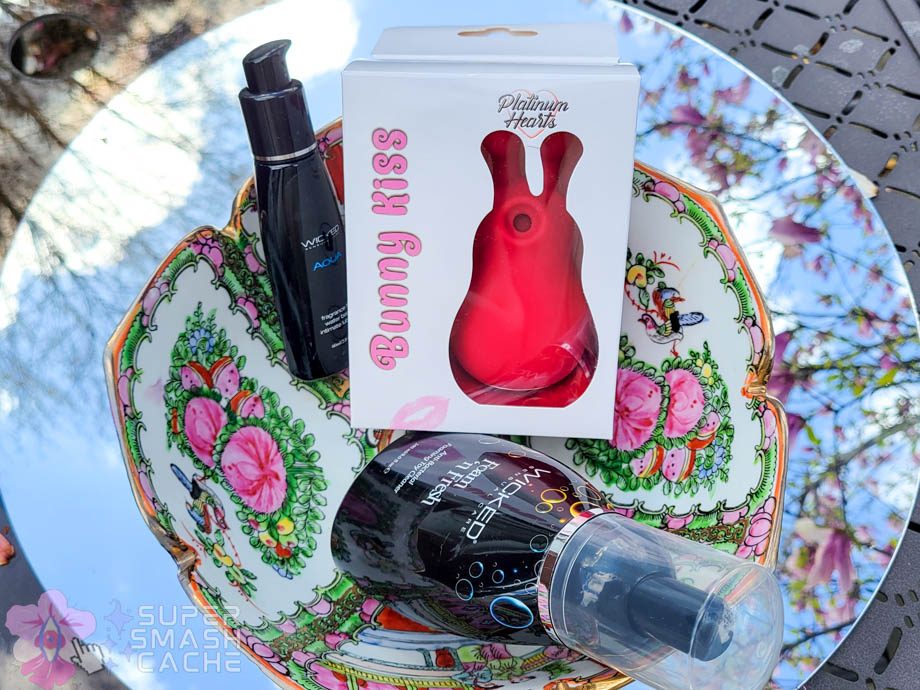 Platinum Hearts’ Bunny Kiss air pulse massager and toy care kit