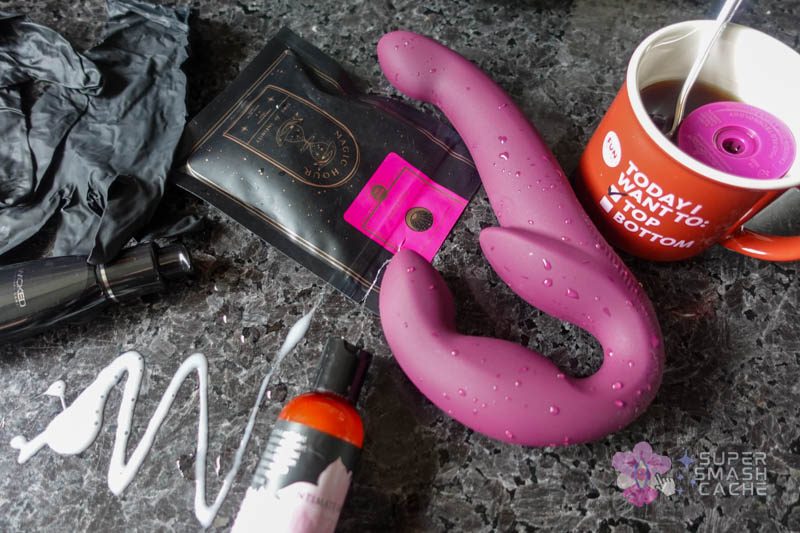 Fun Factory Share Vibe Pro double-ended strapless strap-on dildo with rumbly vibrations