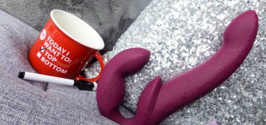 Fun Factory Share Vibe Pro Review: A Strapless Strap-On? 1