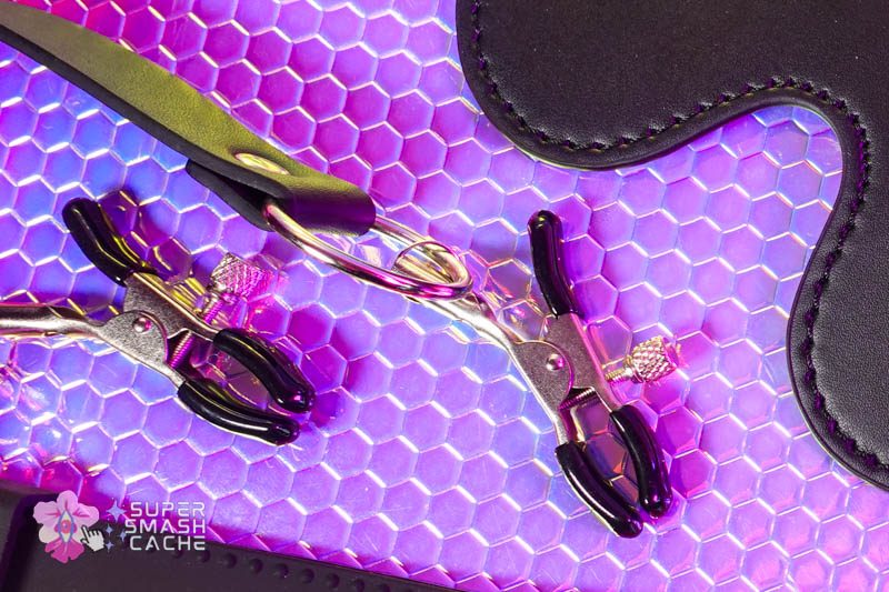 Funnze Clit Torture & Bondage Kit Review 9 metal alligator-style nipple clamps with PVC tips for cushioning