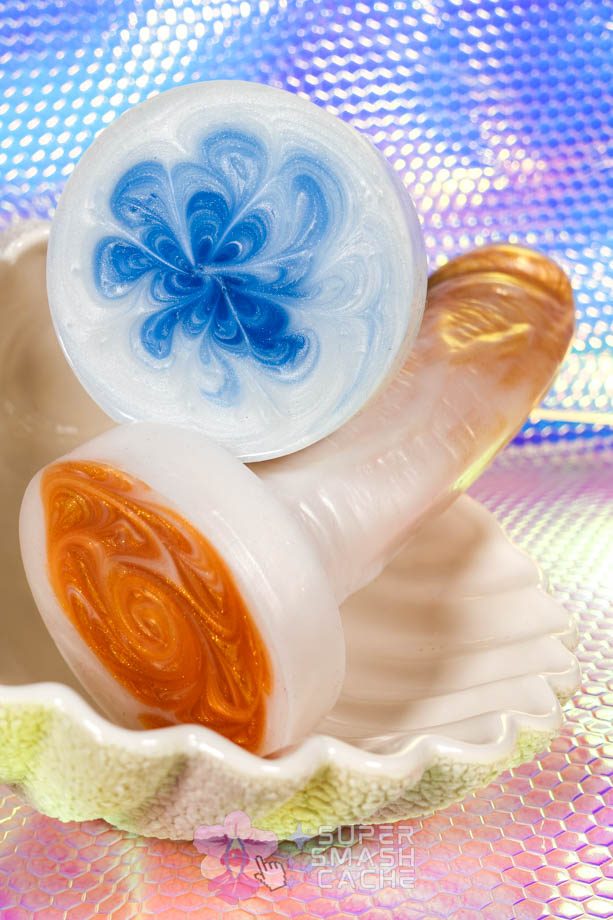 Uberrime Aveo dildo bases with swirled pigments