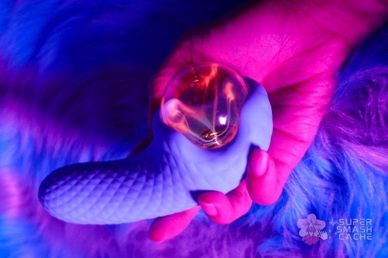 The Orb Vibrator Review: PLASMA RAYS & Dual Motors?! 8 Holding the plasma ray vibrator in hand 2
