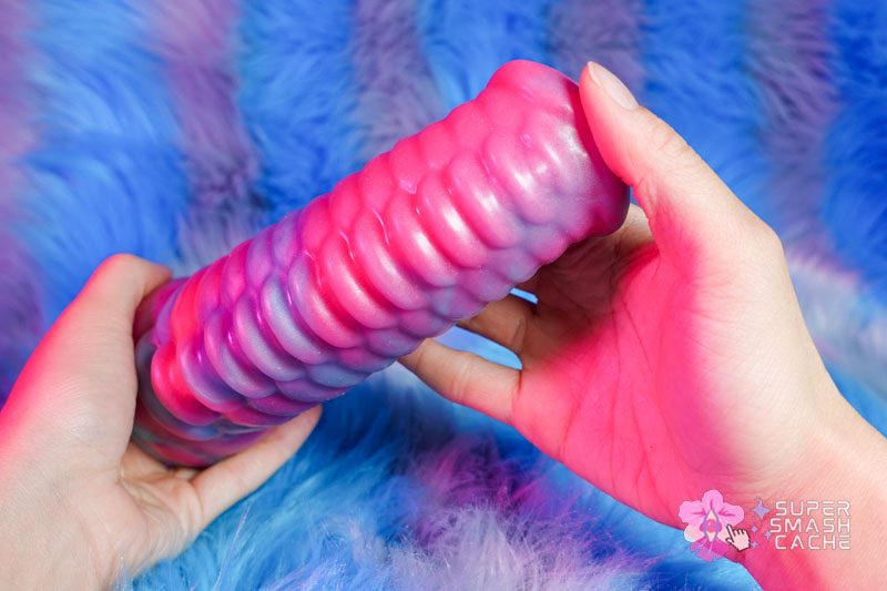 KinkyPop Toys Thexomite Dildo Review: thick, INTENSE textures! 10 KinkyPop Thexomite intense dildo ribbing