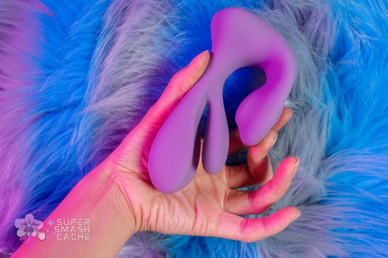 Tracy's Dog Swirlii gyrating rabbit vibrator flexibility