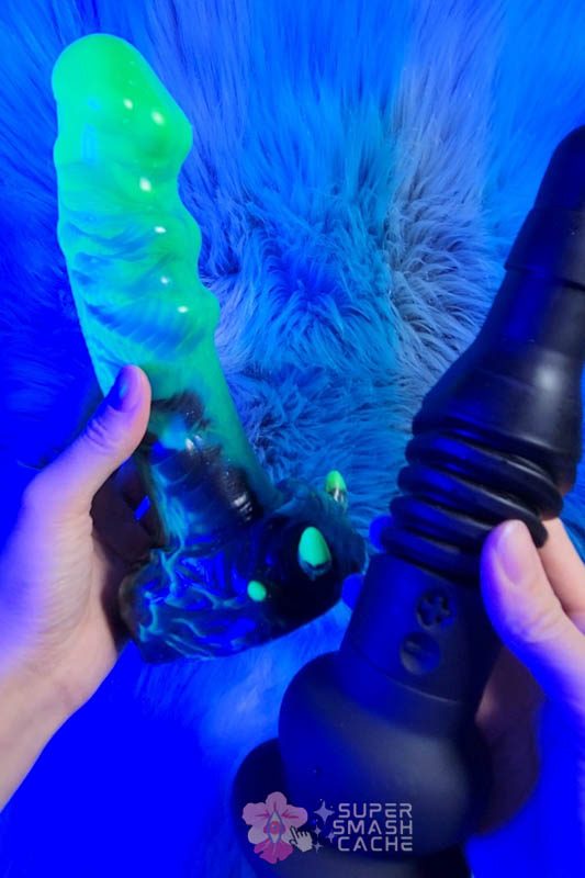 Uberrime BIG Damn Alien: Tiered G-Spot & Depth Dildo 9 Uberrime Big Damn Alien and Velvet Thruster Mini Teddy Universal