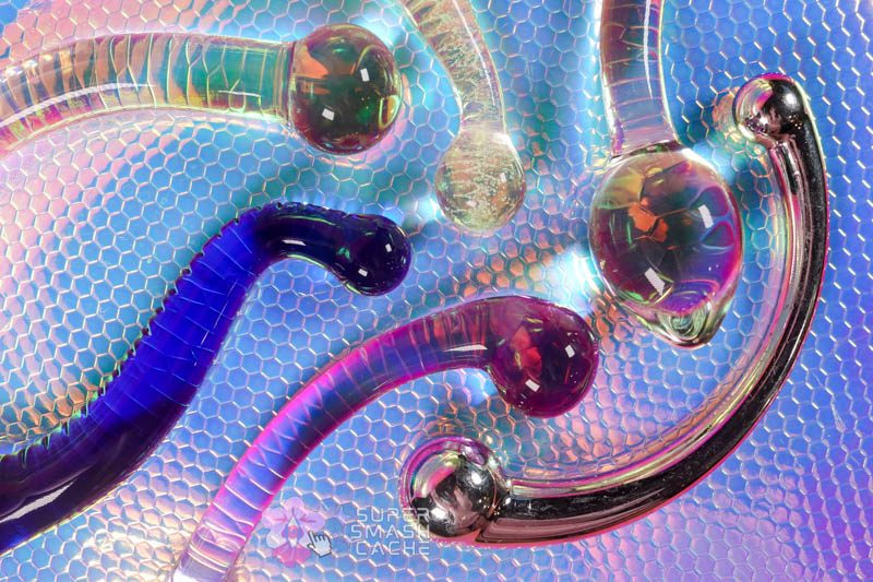 Beginner-Friendly Dildos: THE SOUL-SNATCHING STARTER PACK For All Your Hot Spots 2 Affordable glass G-spot dildos vs. njoy Pure Wand