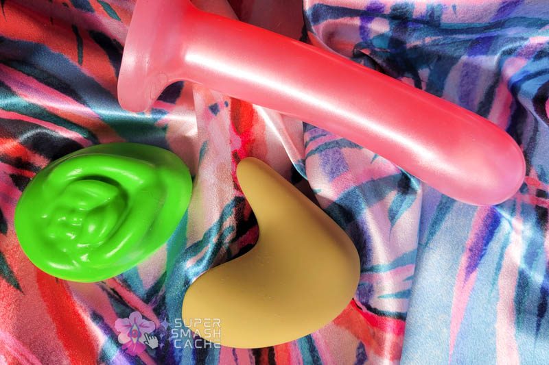 Beginner-Friendly Dildos: THE SOUL-SNATCHING STARTER PACK For All Your Hot Spots 17 Tantus Silk Large and Kiwi massager by the Pelvic People
