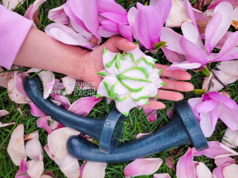Beginner-Friendly Dildos: THE SOUL-SNATCHING STARTER PACK For All Your Hot Spots 7 Uberrime Pegging Dildo small and large next to Patulus grinder