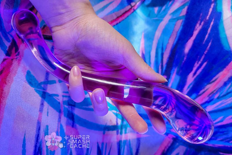 Dillenia Gama Review: 9.7" Glass Glizzy for Dreamy Deep Dicking 9 Dillenia Gama borosilicate glass dildo showing dual bulb design and gentle curve