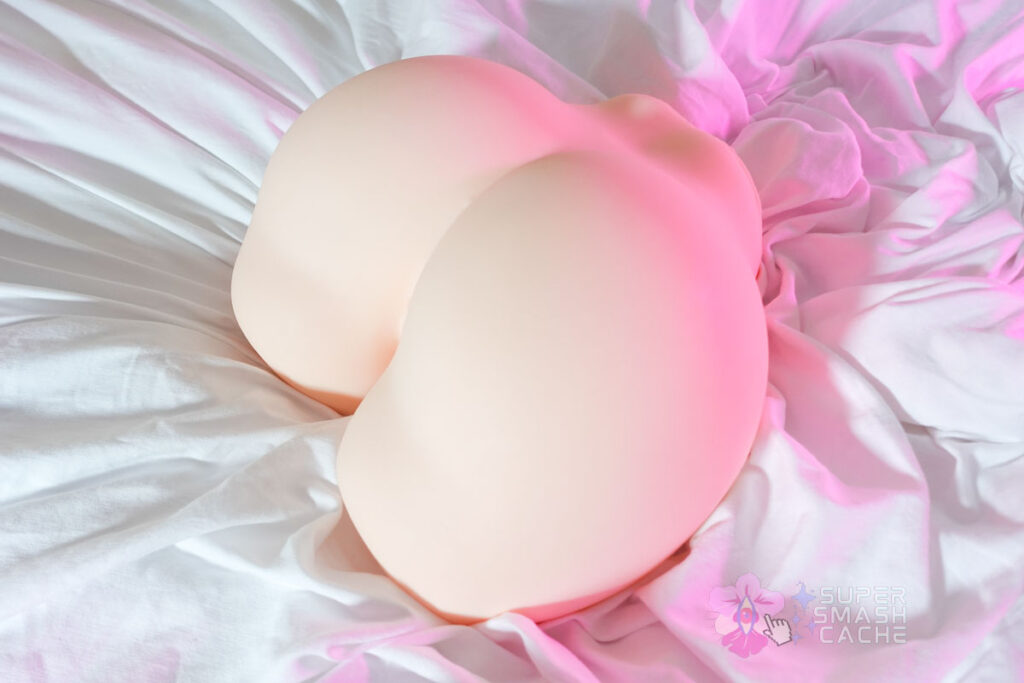 MRLdoll Luna Review: Silicone Sex Doll Meets Video Game Jiggle Physics 4 MRLdoll Luna silicone sex doll butt 3/4 rear view