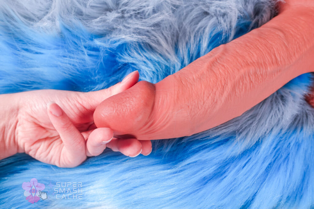 b-Vibe Slipskin Girthy 9" Review: The Most Realistic-Feeling Sliding Skin Dildo? 2 b-Vibe Slipskin Girthy 9" ultra realistic dildo featuring liquid silicone and matte textured surface