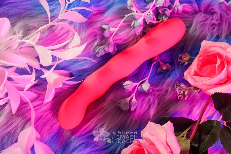 Deep Penetration Vibes: VeDO Quiver Plus vs. Nu Sensuelle Nubii Siren Review 7 VeDO Quiver Plus long 9-inch bumpy vibrator with dual motors