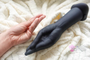 7 Reasons I Love b-Vibe's Vibrating Fisting Dildo 16