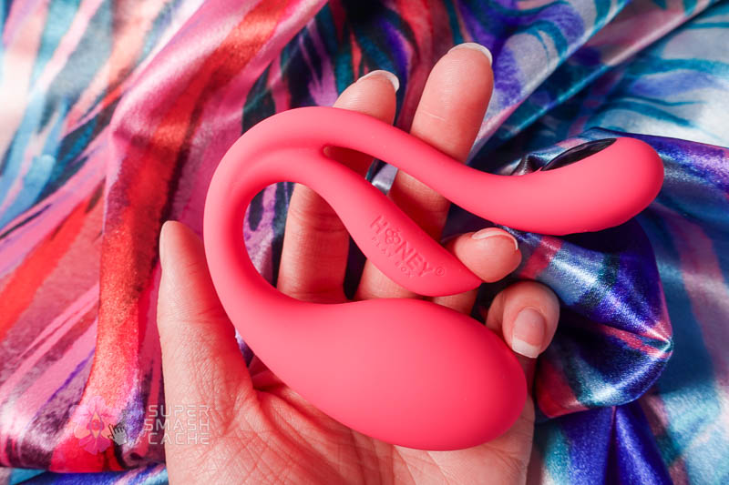 Review: Honey Play Box Vibrosa Mini vs. Lovense Lush 4 Bluetooth Egg Vibes 12 honey play box vibrosa mini bluetooth vibrator in hand