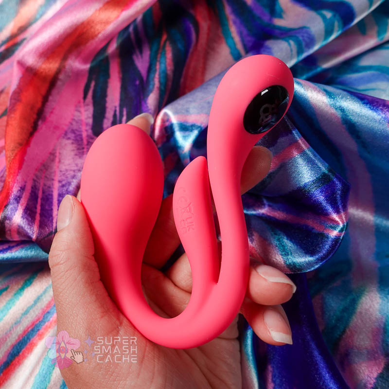 Review: Honey Play Box Vibrosa Mini vs. Lovense Lush 4 Bluetooth Egg Vibes 16 honey play box vibrosa mini dual stimulation love egg vibrator 3/4 view showing external vibration prong
