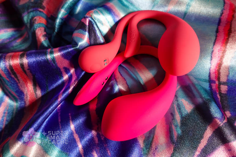 Review: Honey Play Box Vibrosa Mini vs. Lovense Lush 4 Bluetooth Egg Vibes 19 honey play box vibrosa mini and lovense lush 4 magnetic vibrator charging contact