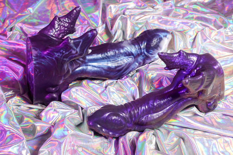 Uberrime Cthulhu Review: Huge Monster Dildo with Baseball Bat Girth 15 Uberrime Cthulhu eldritch monster dildo with wing textures up