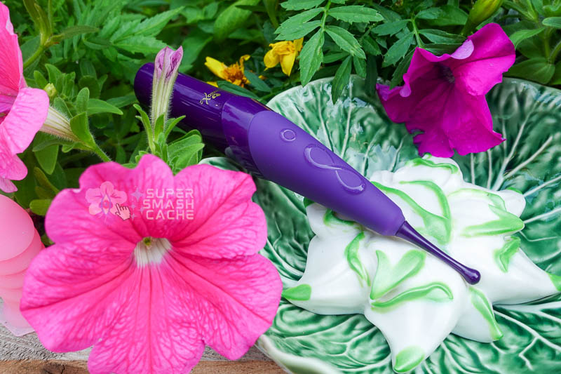Zumio X2 second-generation pinpoint clitoral vibrator in bowl